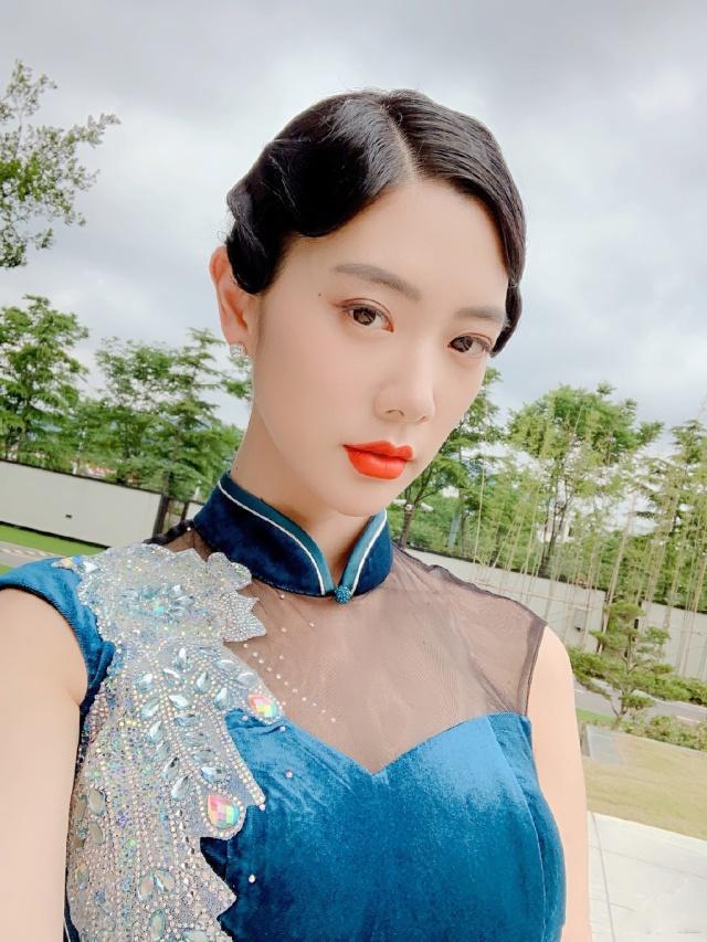 17间房主播跳舞 直播8
